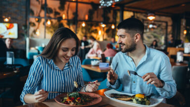 couple at dinner