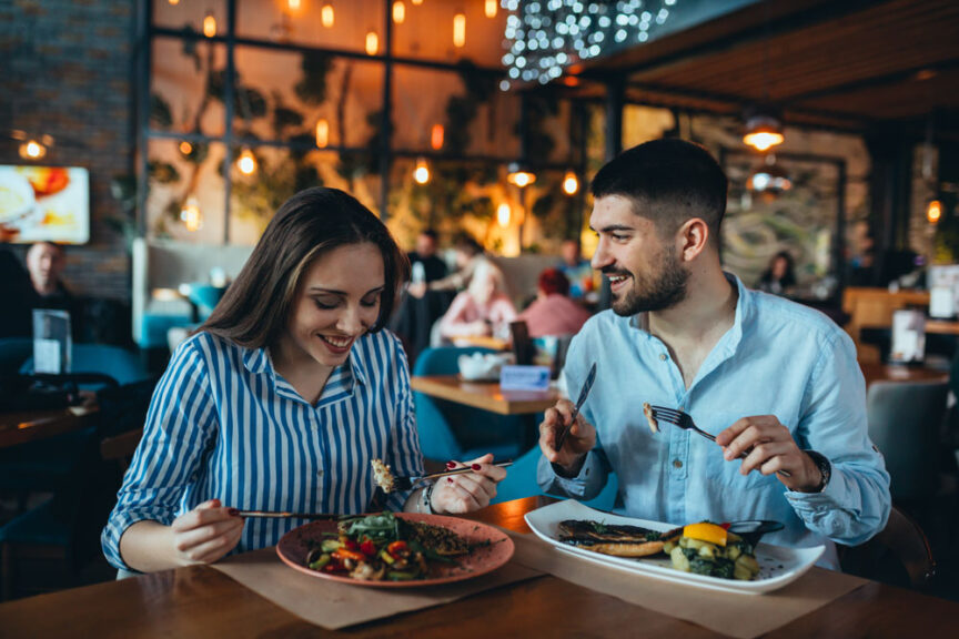 couple at dinner